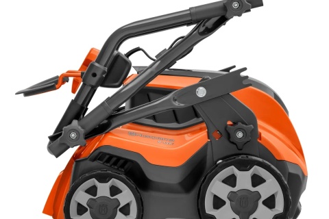 Wertykulator Husqvarna S138i z akumulatorem i ładowarką